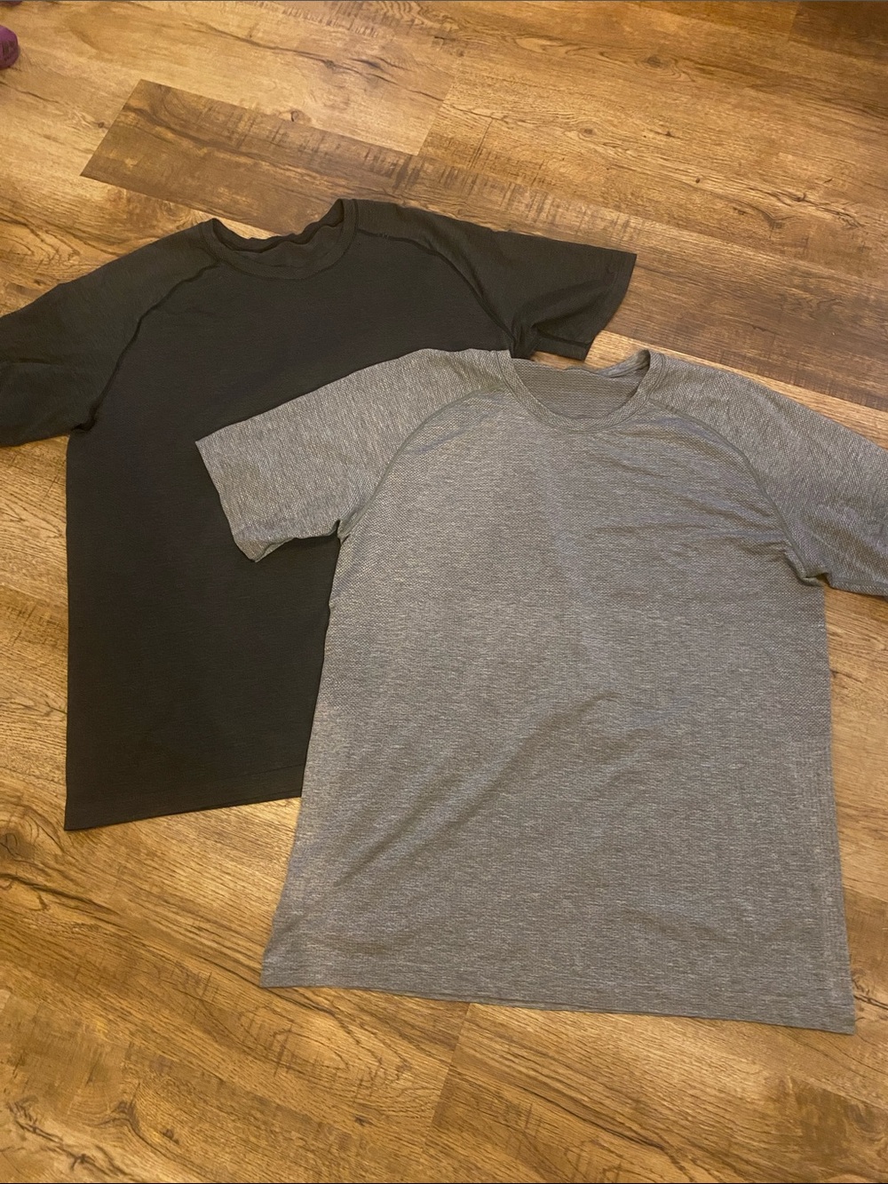 Lululemon Mens Short Sleeve Shirt XL Bundle